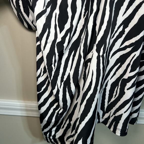 Rue 21 Women's Zebra Halter Sweetheart Neck Maxi Dress Size XL‎ Y2K - Picture 4 of 8